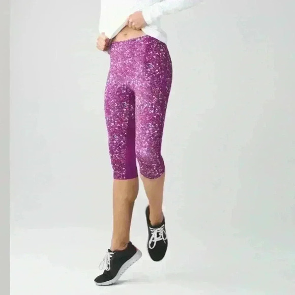 Lululemon Real Quick Crop size 6 - Picture 1 of 8